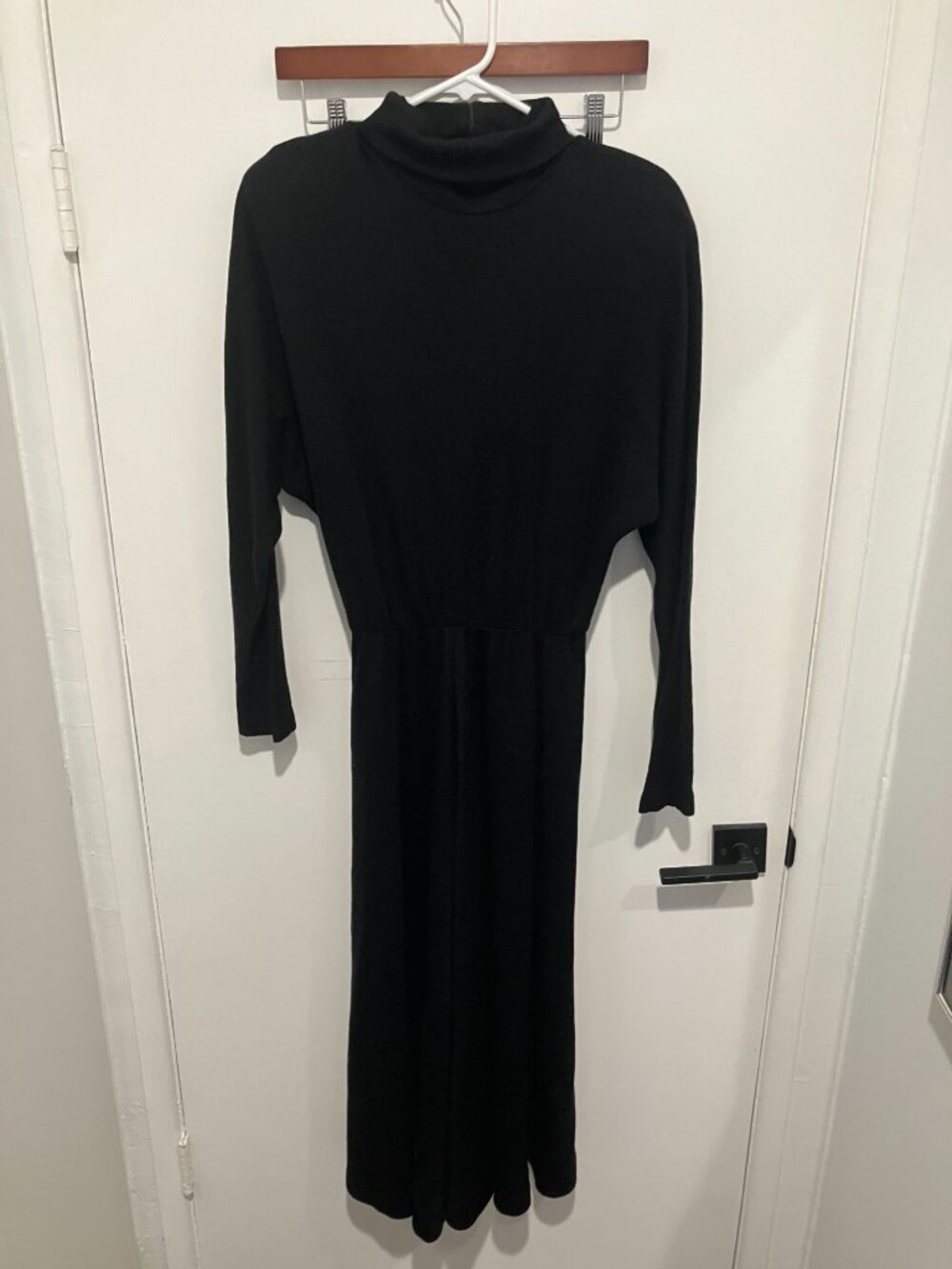 VTG EXPO Women's Dolman Sleeve Black Turtleneck Midi Dress, Black, Size 5/6, Got